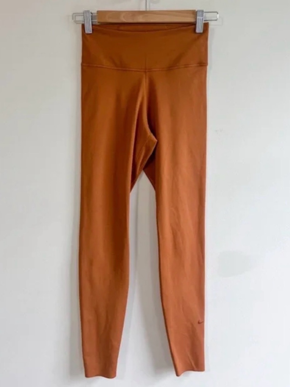 Nike Women's  Orange High-Rise Leggings